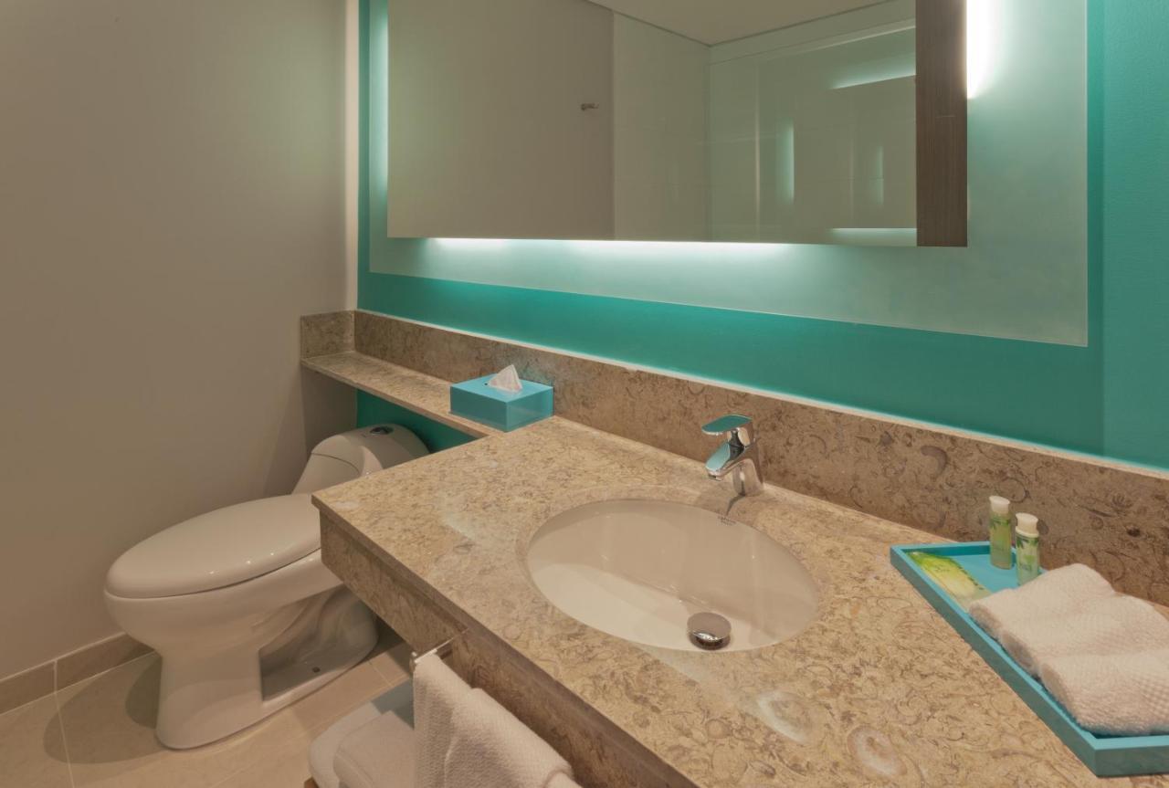 Holiday Inn Express Yopal By Ihg Exterior photo